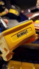 DEWALT DCB609 (1) 20V/60V MAX FLEXVOLT 9 Ah Lithium Ion Battery - Image 9