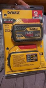 DEWALT DCB609 (1) 20V/60V MAX FLEXVOLT 9 Ah Lithium Ion Battery - Image 7
