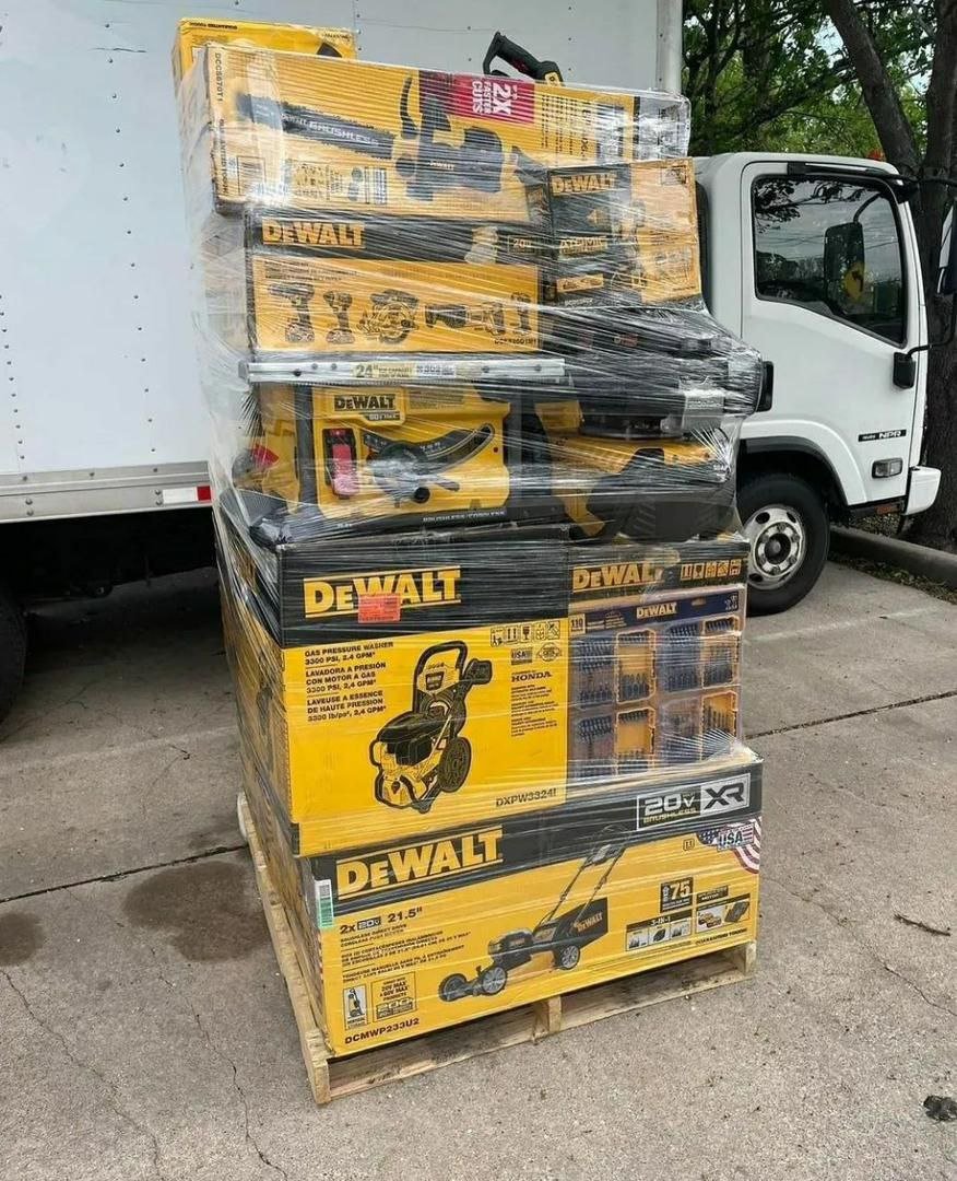 IMG_20231115_132507_717.jpg New Dewalt tool pallets - Image 1