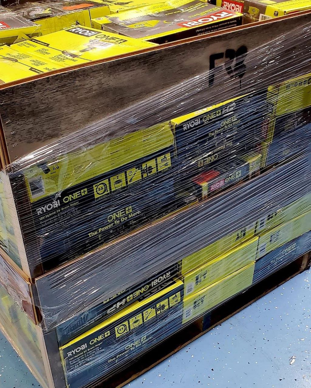 IMG_20231124_162745_402.jpg Brand new Ryobi tool pallet - Image 1
